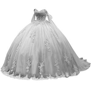 Quinceañera dress/ Sweet 16